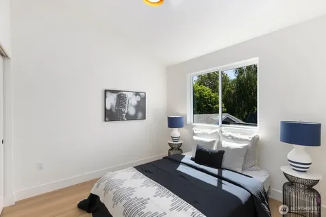 929 N 87th Street Seattle WA 98103