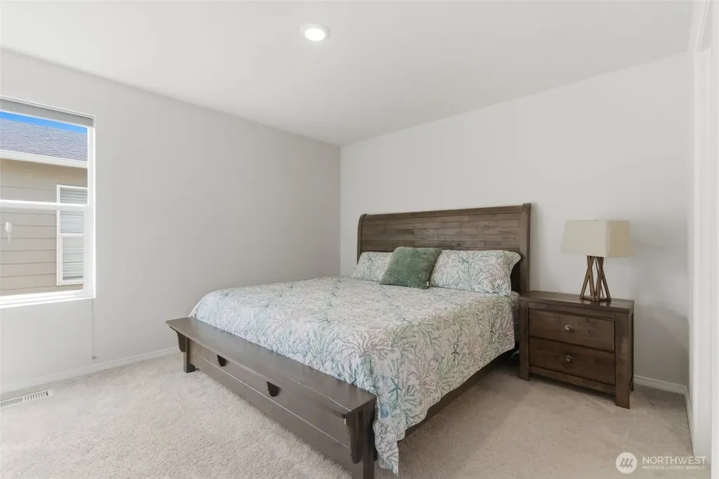 4220 SE Elijah Court Port Orchard WA 98366