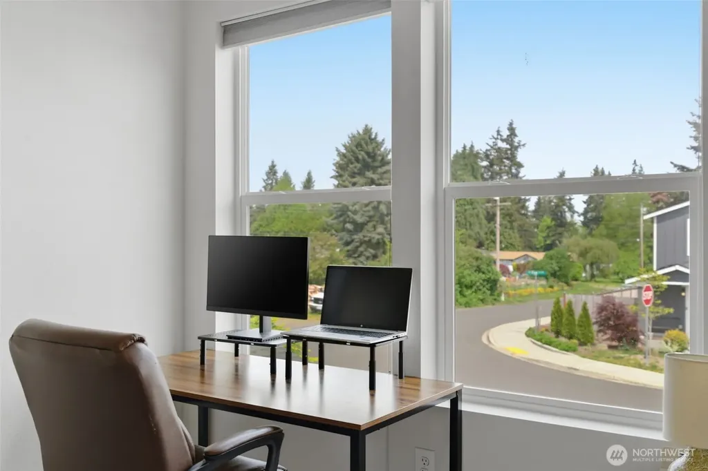 4220 SE Elijah Court Port Orchard WA 98366