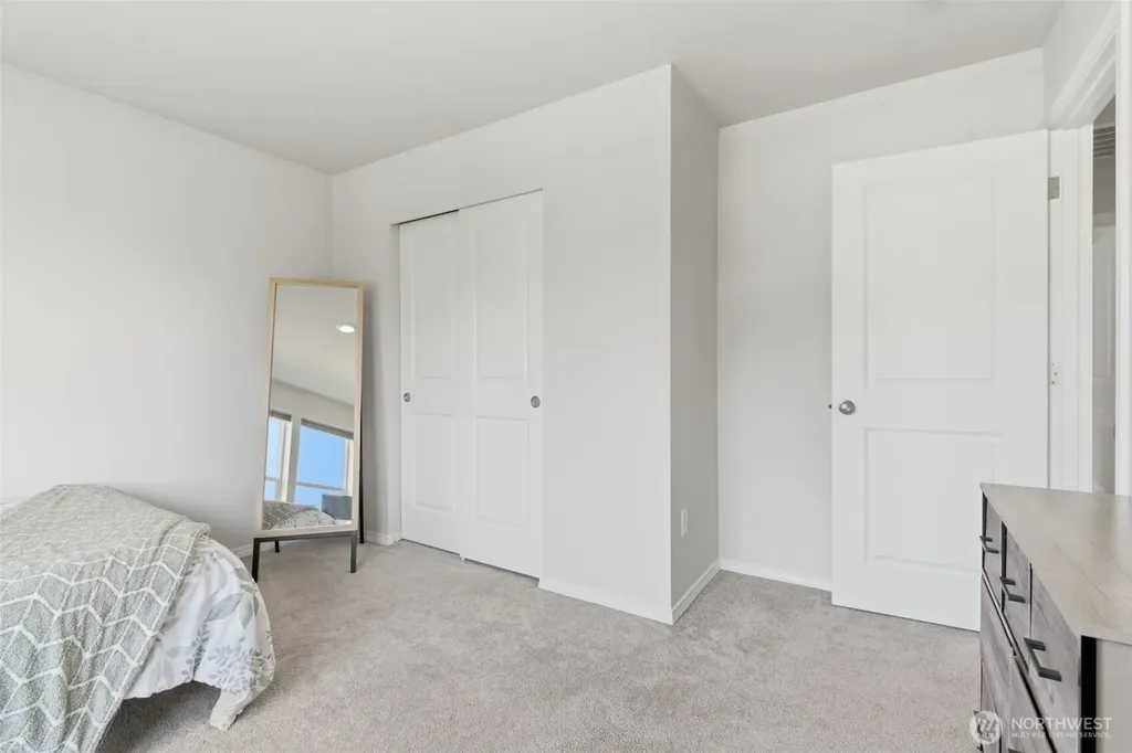 4220 SE Elijah Court Port Orchard WA 98366