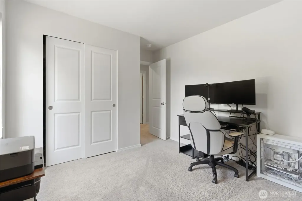 4220 SE Elijah Court Port Orchard WA 98366