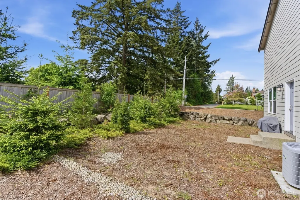 4220 SE Elijah Court Port Orchard WA 98366