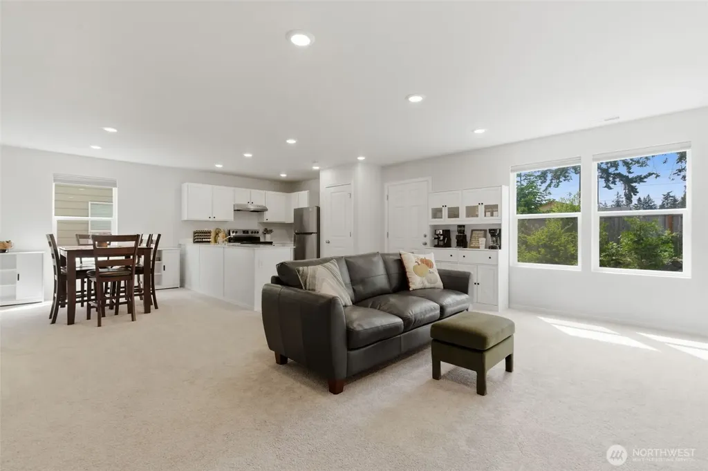 4220 SE Elijah Court Port Orchard WA 98366