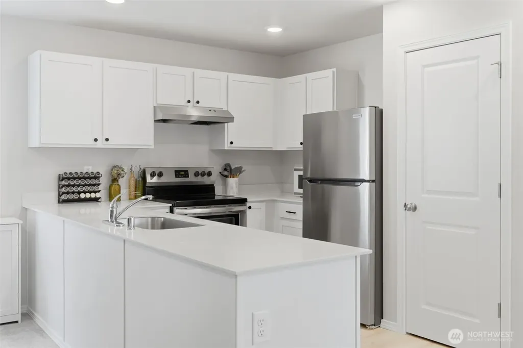 4220 SE Elijah Court Port Orchard WA 98366
