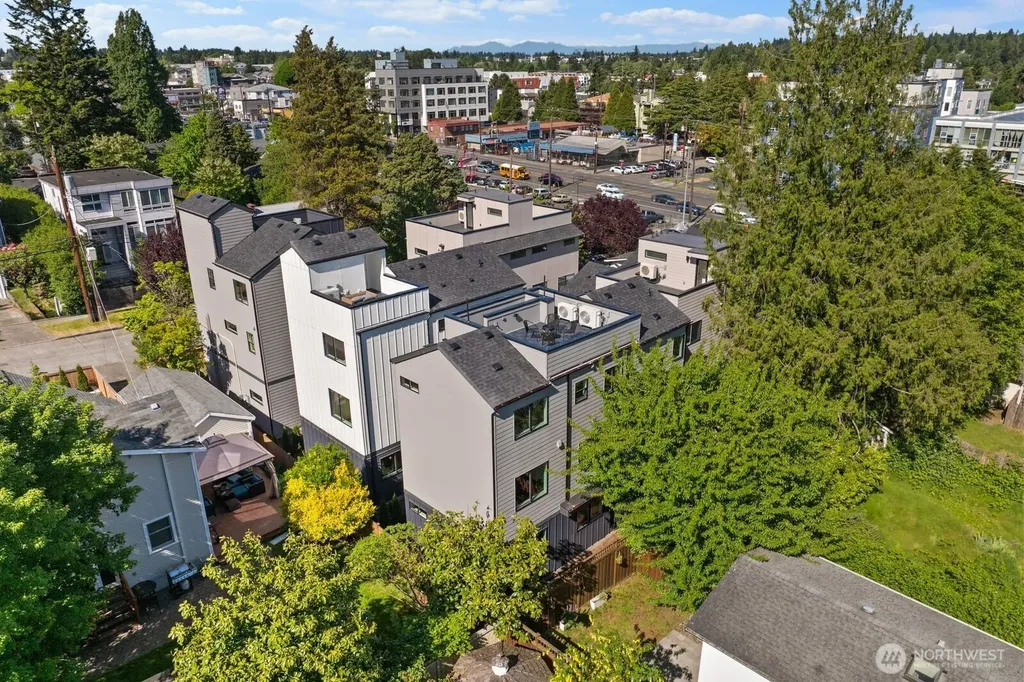 933 N 87th Street Seattle WA 98103