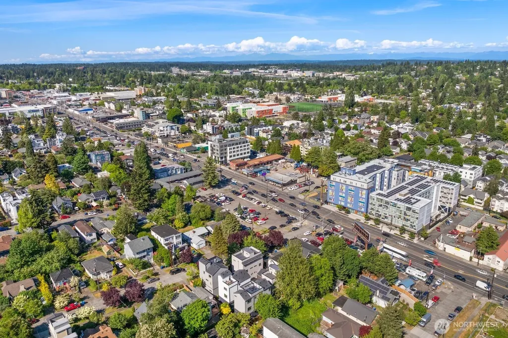 933 N 87th Street Seattle WA 98103