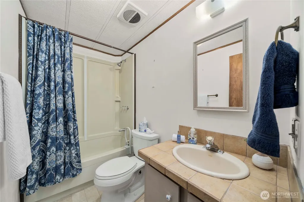 2500 Alder Street Milton WA 98354