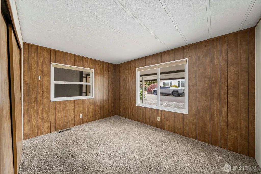 2500 Alder Street Milton WA 98354