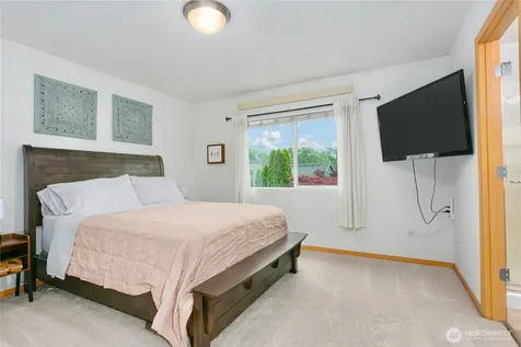 6336 Park Street E Fife WA 98424