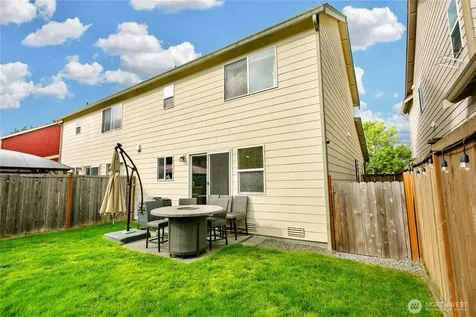 6336 Park Street E Fife WA 98424