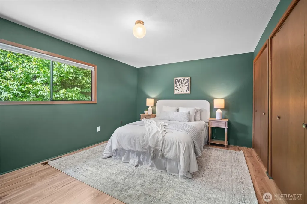 2357 Yew Street Road Bellingham WA 98229