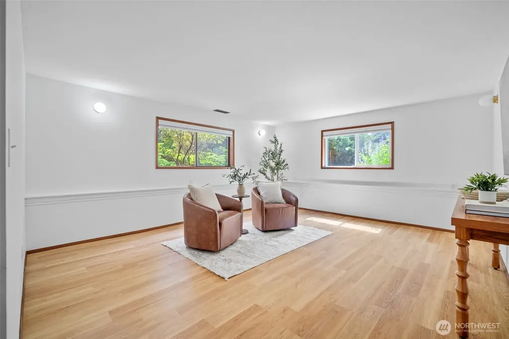 2357 Yew Street Road Bellingham WA 98229