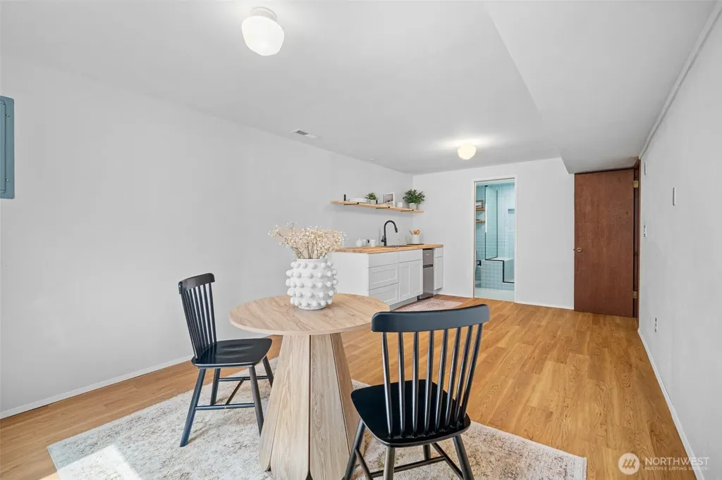 2357 Yew Street Road Bellingham WA 98229
