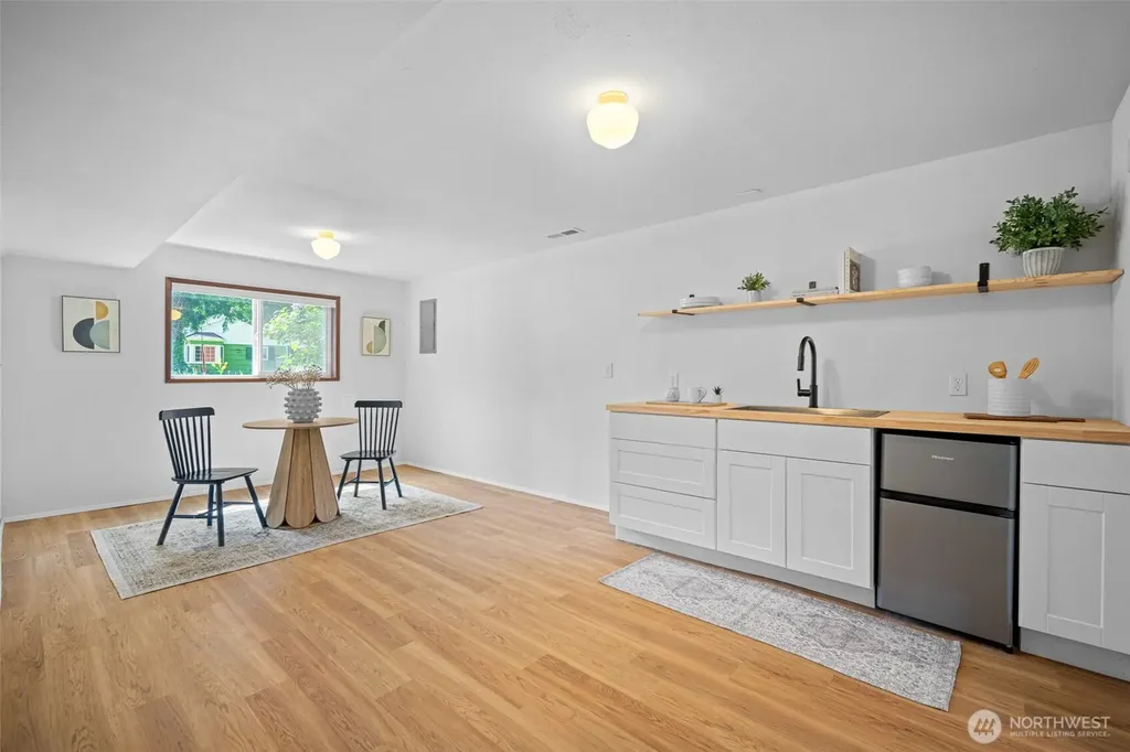 2357 Yew Street Road Bellingham WA 98229