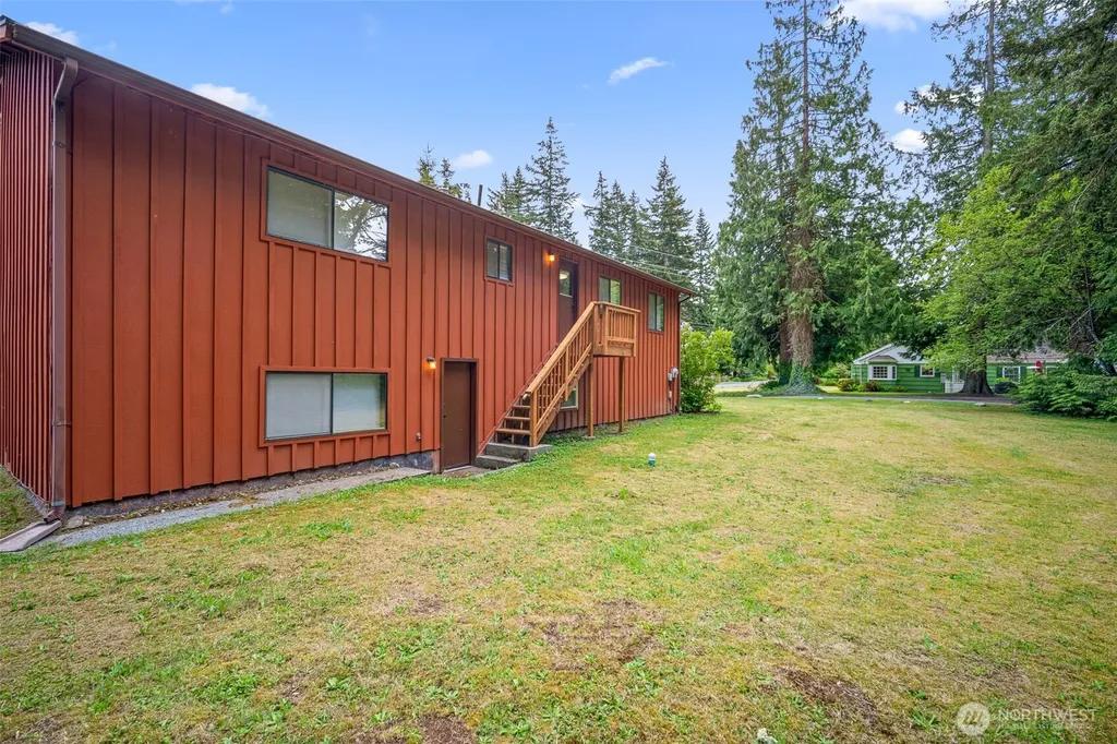 2357 Yew Street Road Bellingham WA 98229