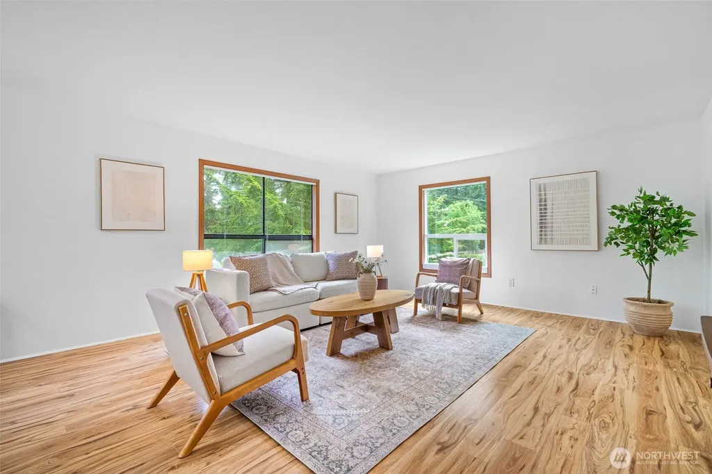 2357 Yew Street Road Bellingham WA 98229