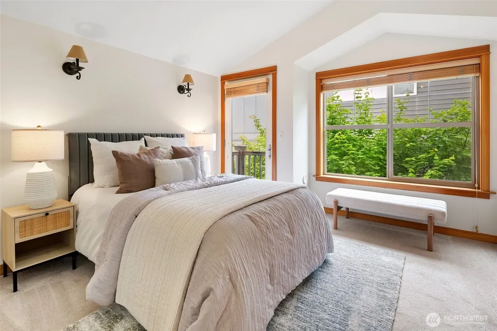 140 21st Avenue E Seattle WA 98112