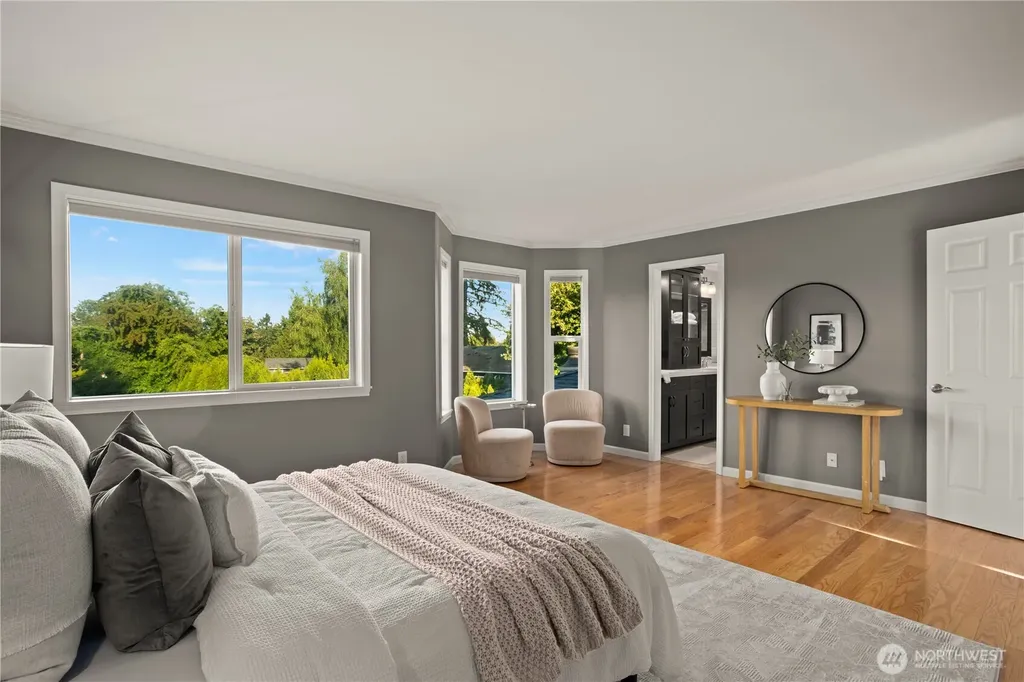 12824 86th Avenue NE Kirkland WA 98034
