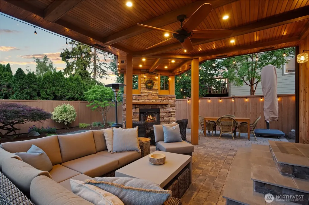 12824 86th Avenue NE Kirkland WA 98034