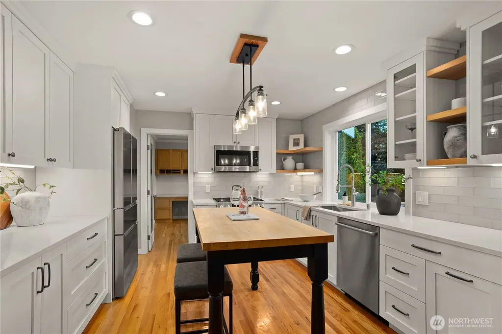 12824 86th Avenue NE Kirkland WA 98034