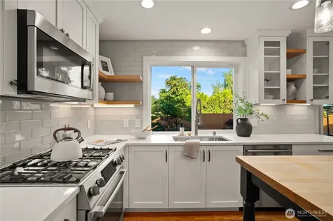 12824 86th Avenue NE Kirkland WA 98034