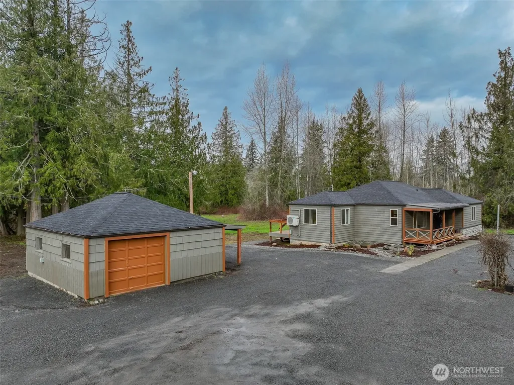 39618 E Meridian Eatonville WA 98328