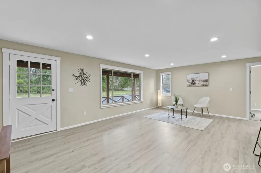 39618 E Meridian Eatonville WA 98328