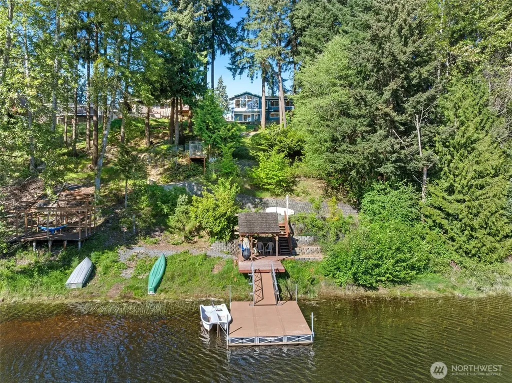 4820 W Tapps Drive E Lake Tapps WA 98391