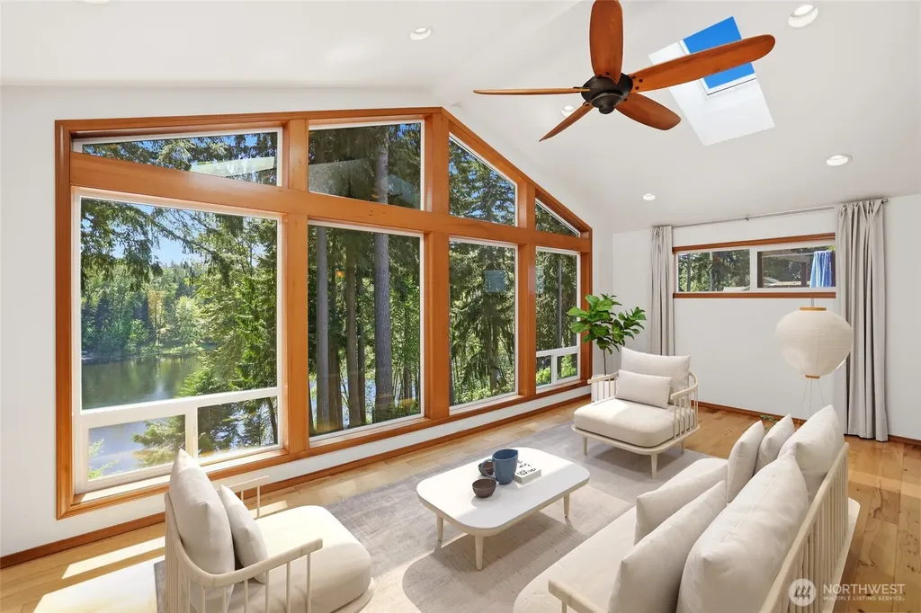4820 W Tapps Drive E Lake Tapps WA 98391