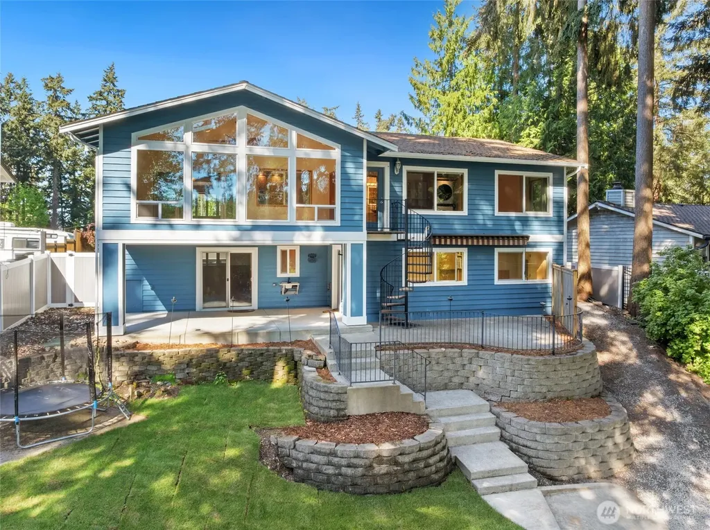 4820 W Tapps Drive E Lake Tapps WA 98391