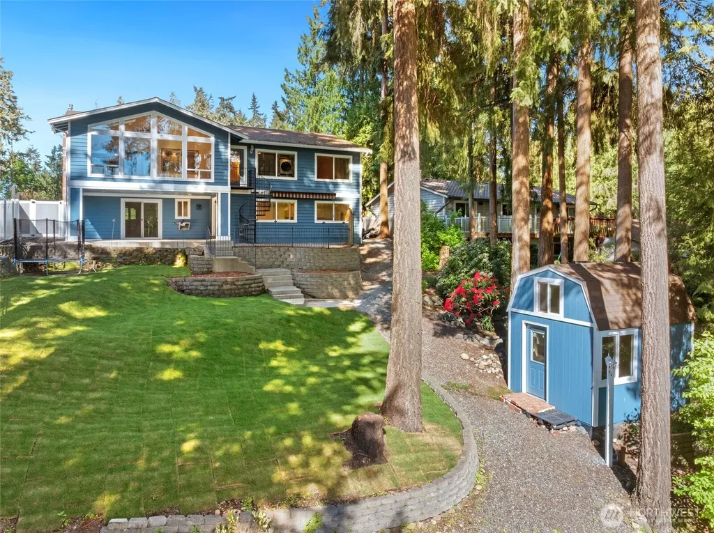 4820 W Tapps Drive E Lake Tapps WA 98391