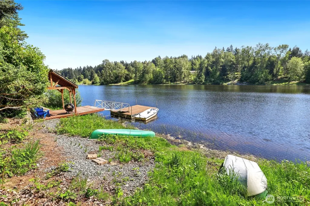4820 W Tapps Drive E Lake Tapps WA 98391