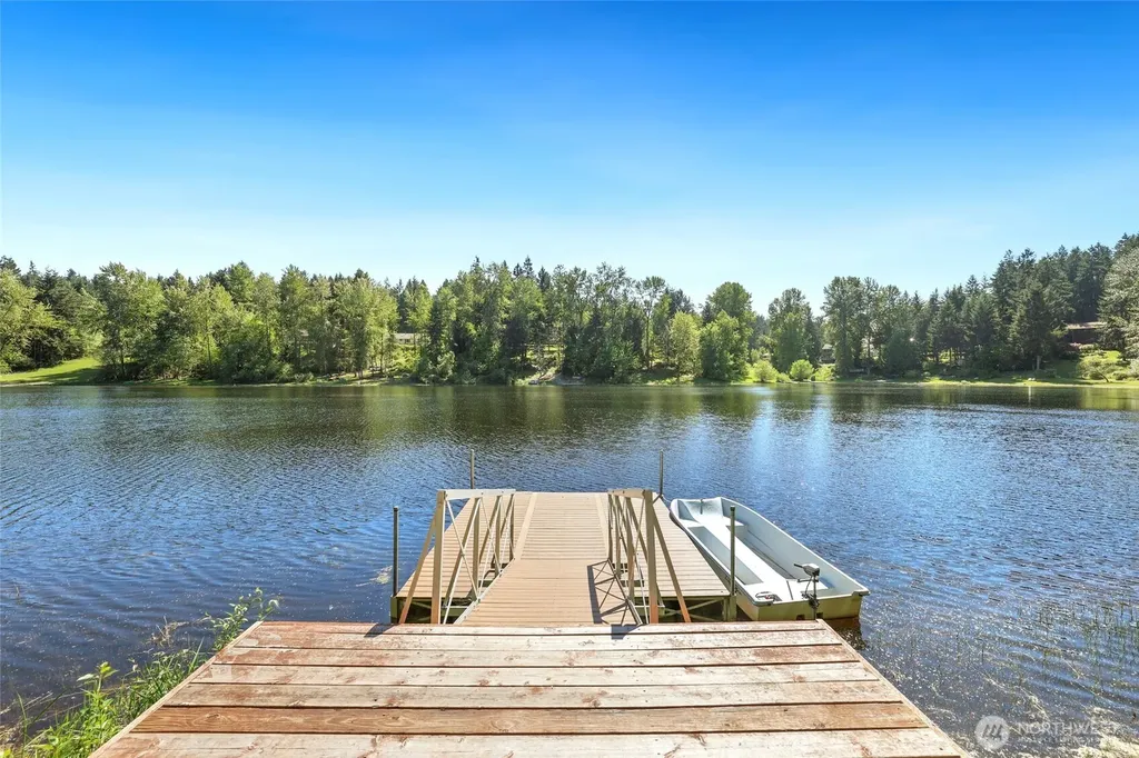 4820 W Tapps Drive E Lake Tapps WA 98391