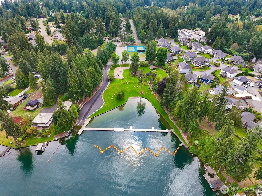 4820 W Tapps Drive E Lake Tapps WA 98391