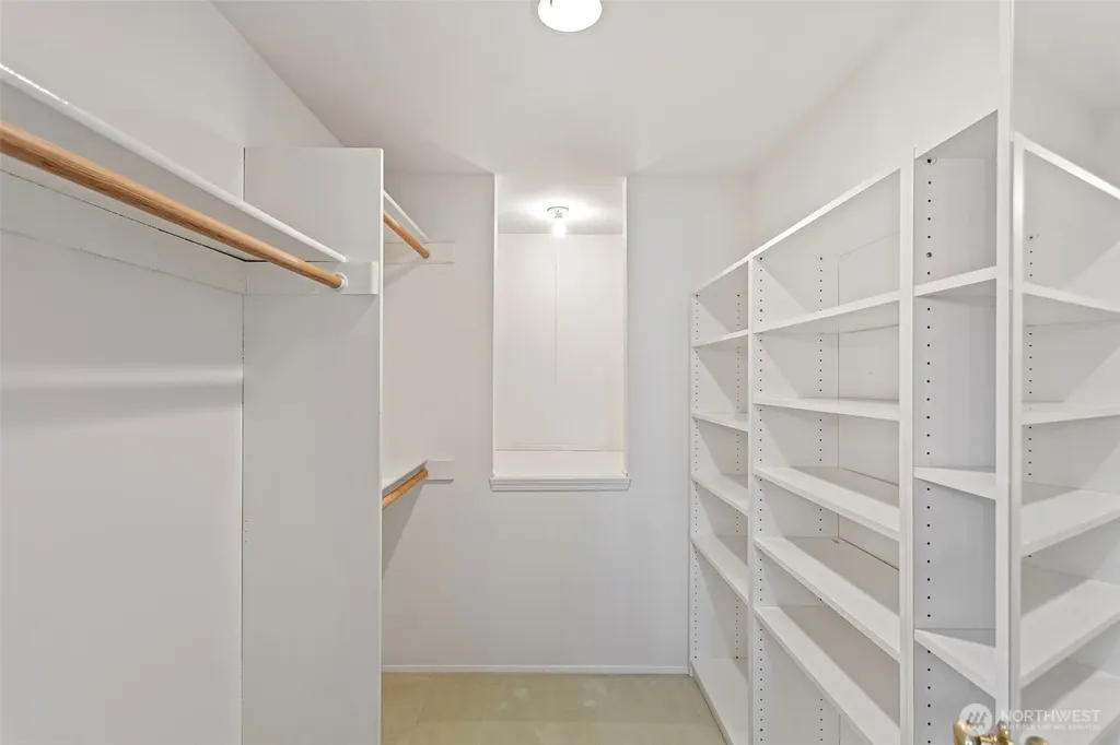 3813 NE 70th Street Seattle WA 98115