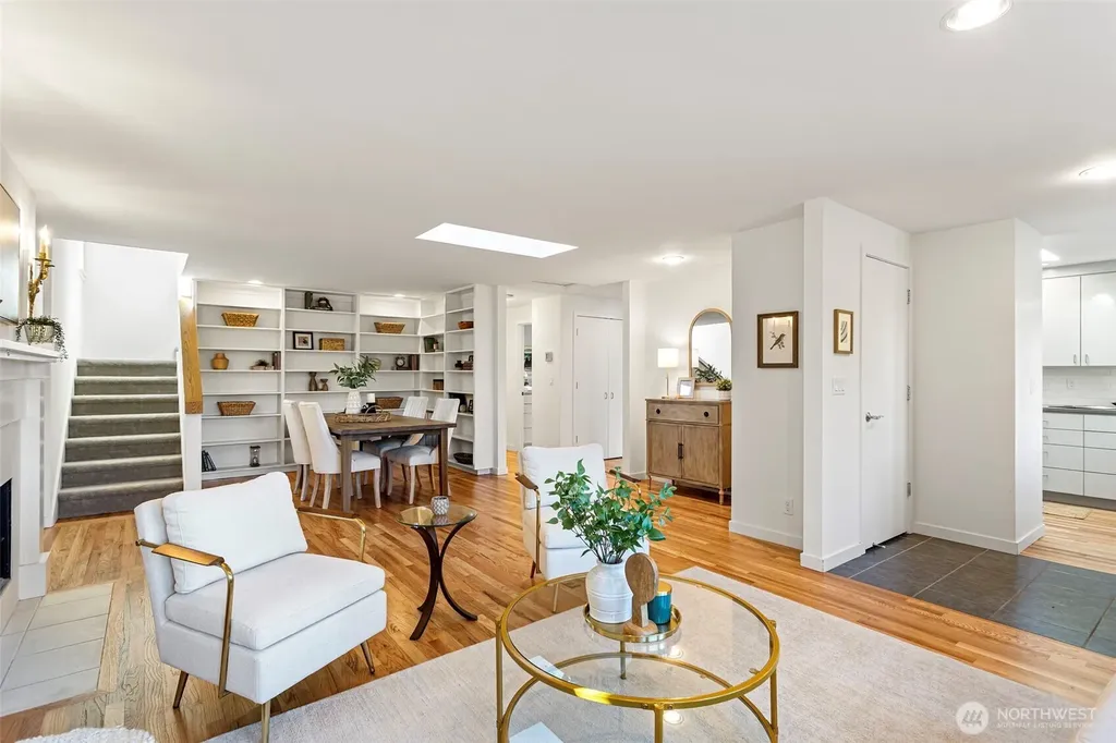 3813 NE 70th Street Seattle WA 98115