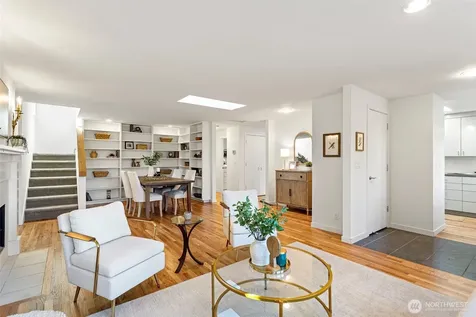 3813 NE 70th Street Seattle WA 98115