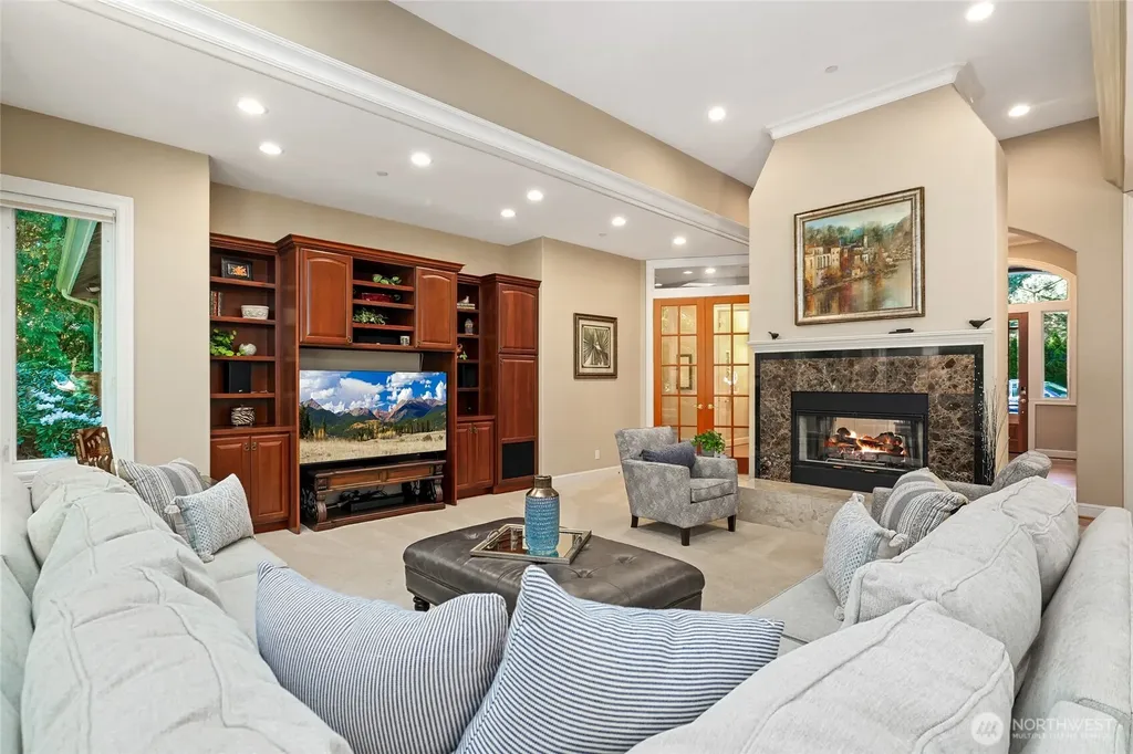19930 170th Avenue NE Woodinville WA 98072