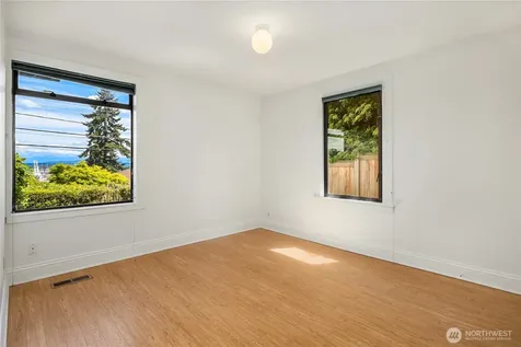 2727 36th Avenue SW Seattle WA 98126