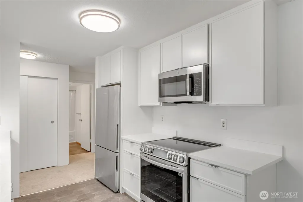 9416 1st Avenue NE Seattle WA 98115