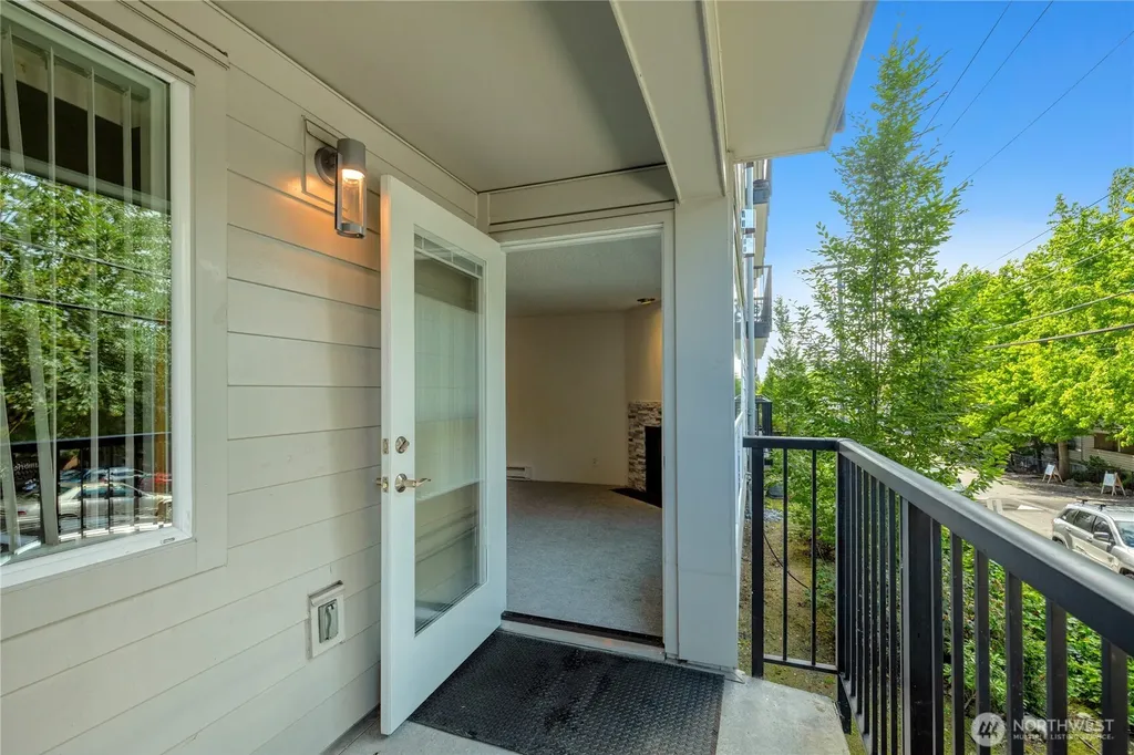 9416 1st Avenue NE Seattle WA 98115