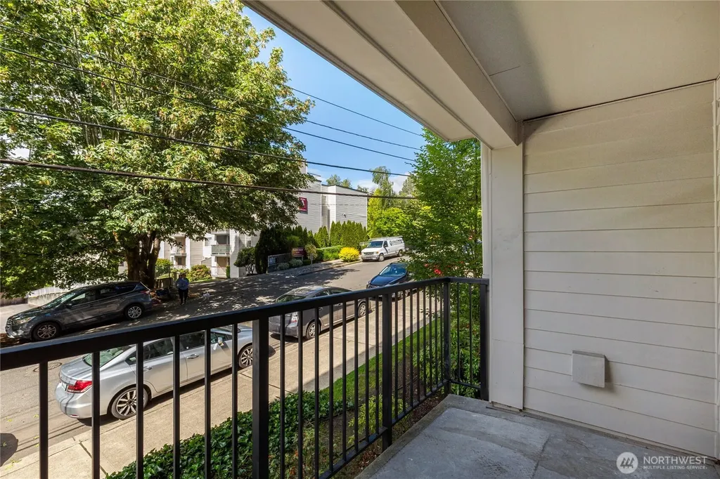 9416 1st Avenue NE Seattle WA 98115