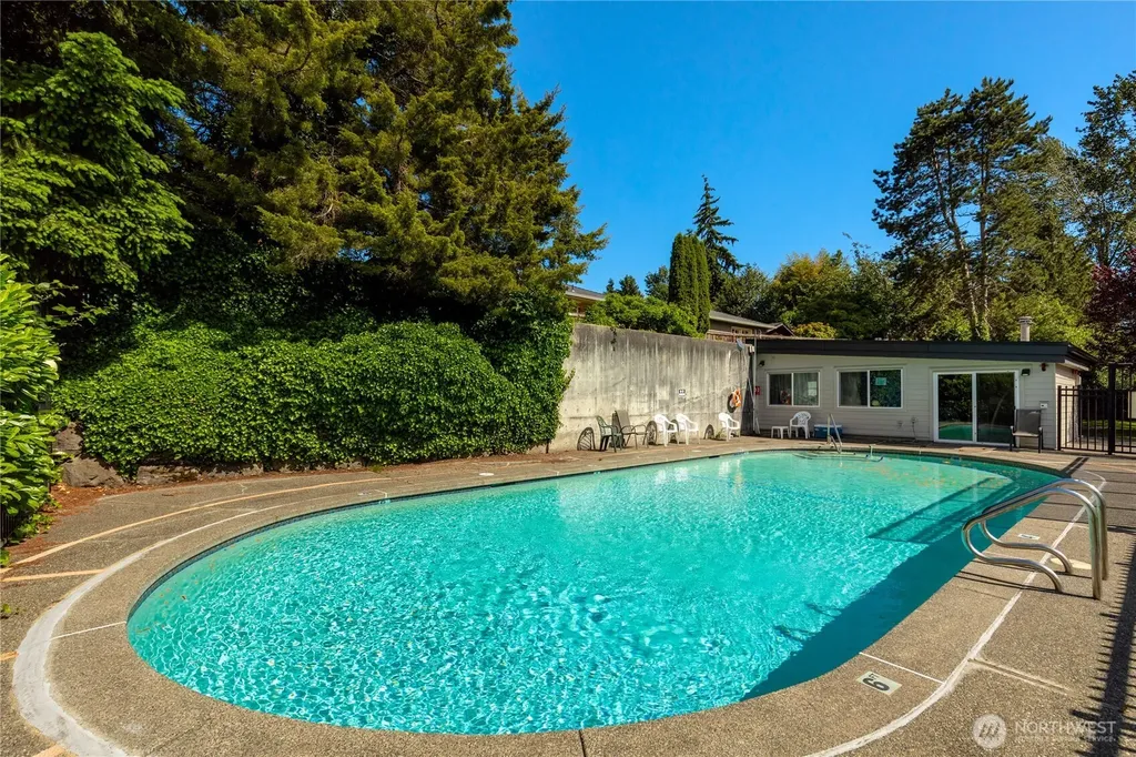 9416 1st Avenue NE Seattle WA 98115