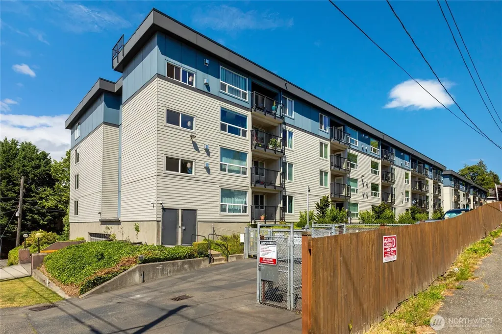 9416 1st Avenue NE Seattle WA 98115
