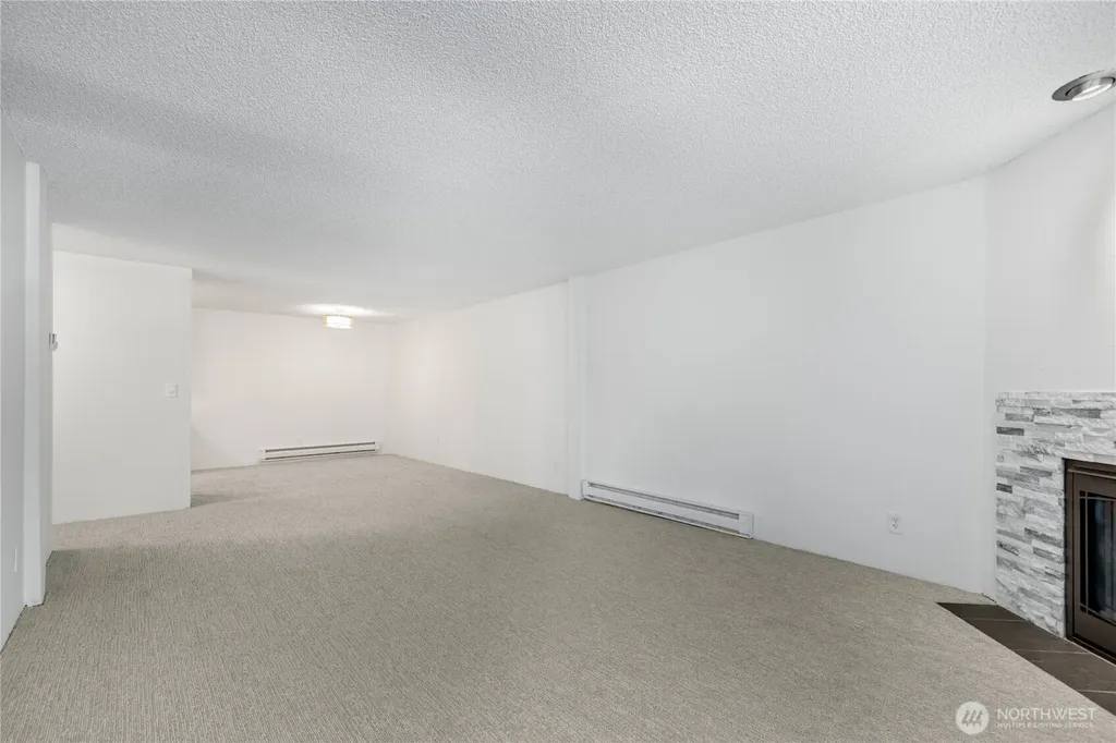 9416 1st Avenue NE Seattle WA 98115