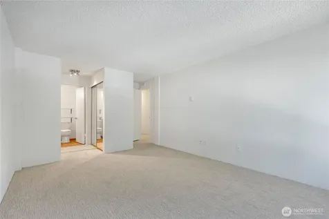 9416 1st Avenue NE Seattle WA 98115