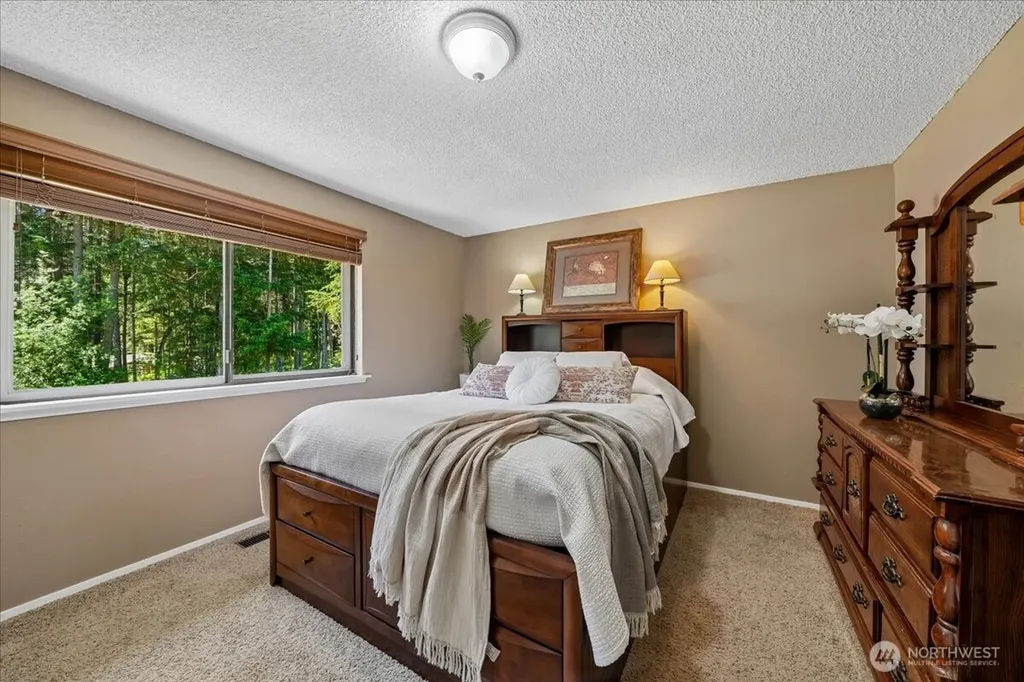 870 Kamus Place Fox Island WA 98333