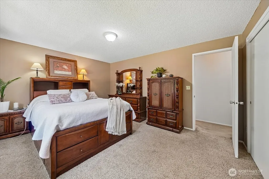 870 Kamus Place Fox Island WA 98333