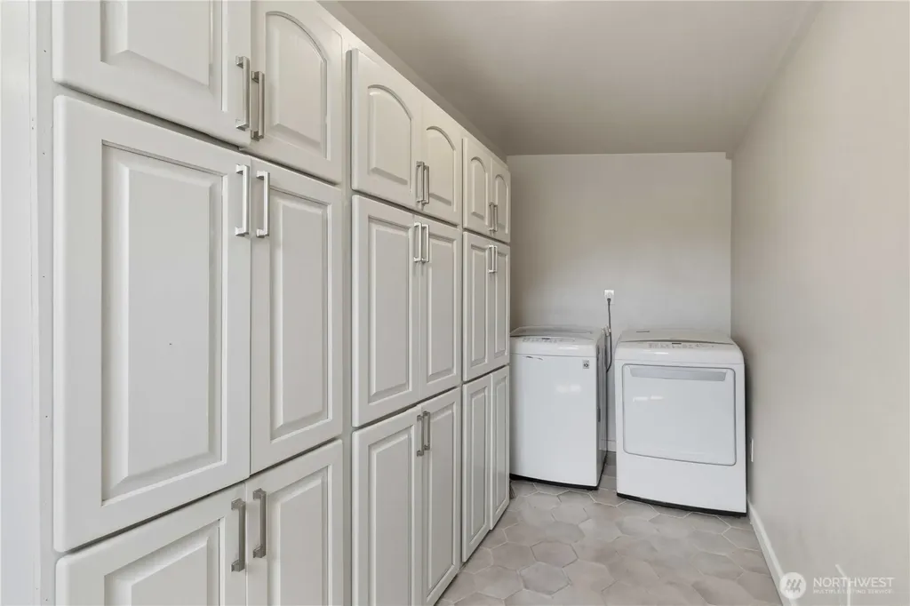 204 Conger Road Castle Rock WA 98611