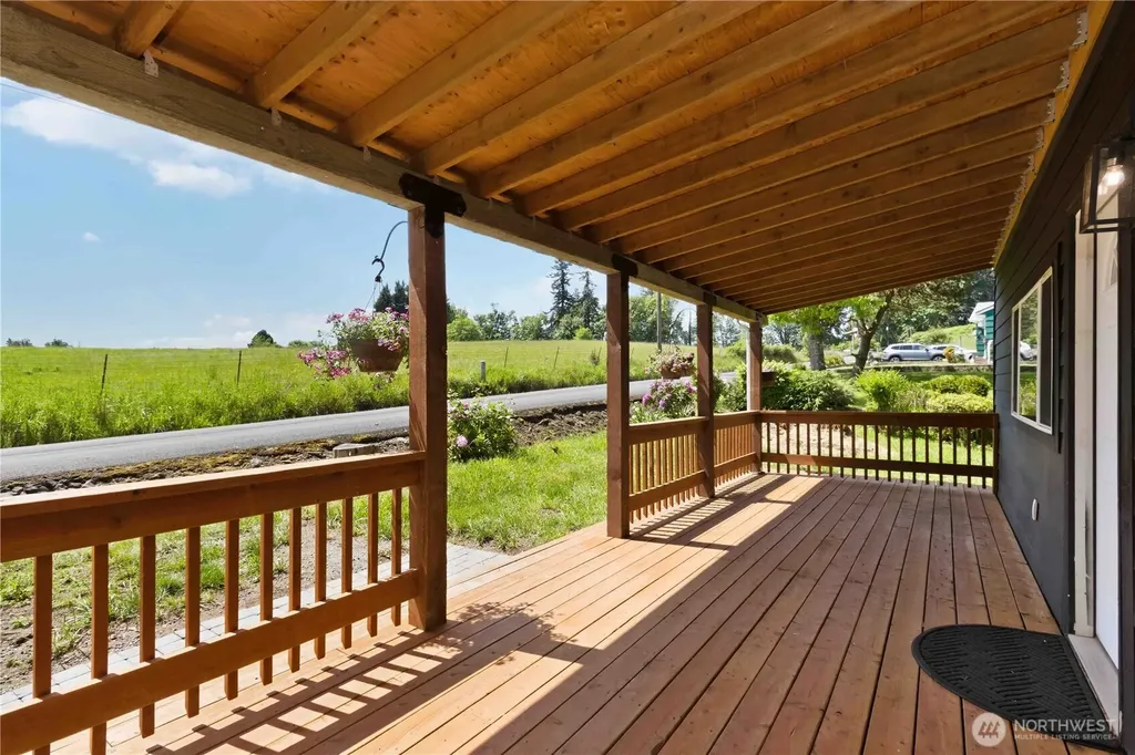 204 Conger Road Castle Rock WA 98611